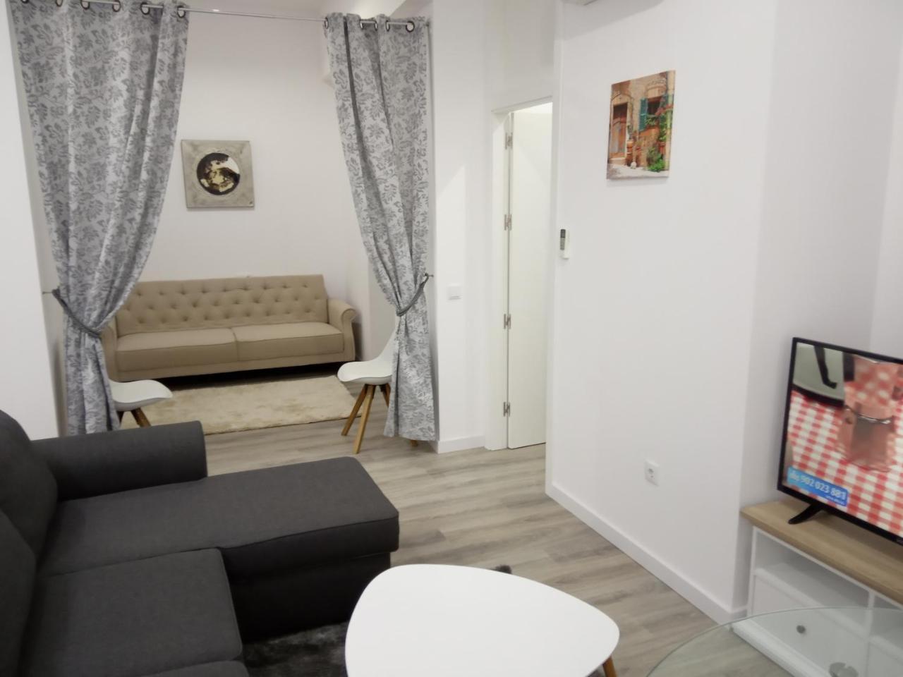 Aparthotel Center